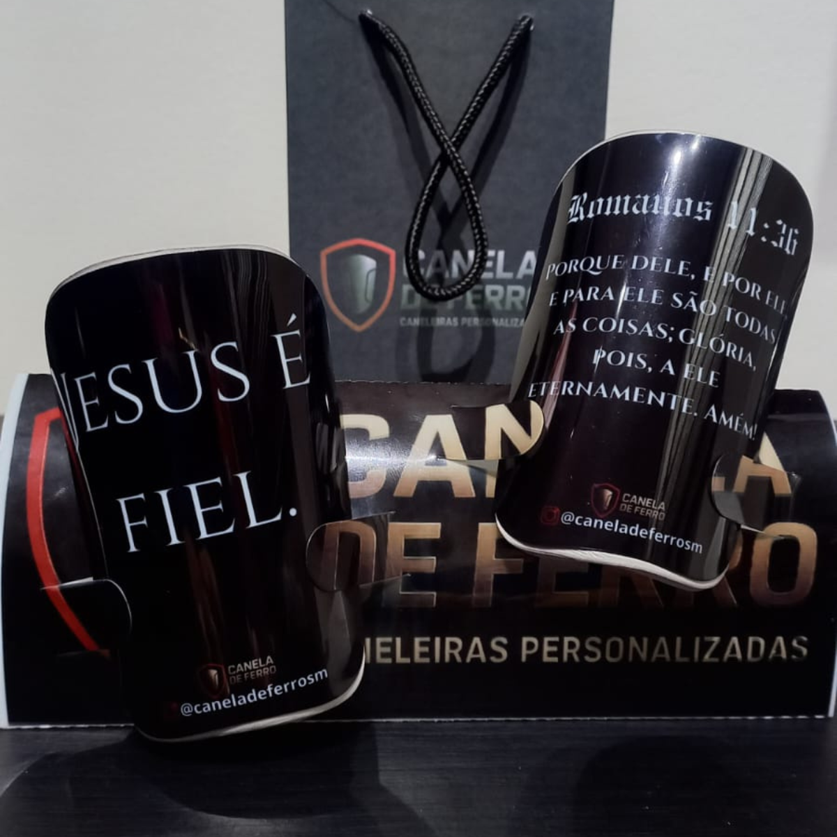Caneleira personalizada Canela de Ferro com frase bíblica